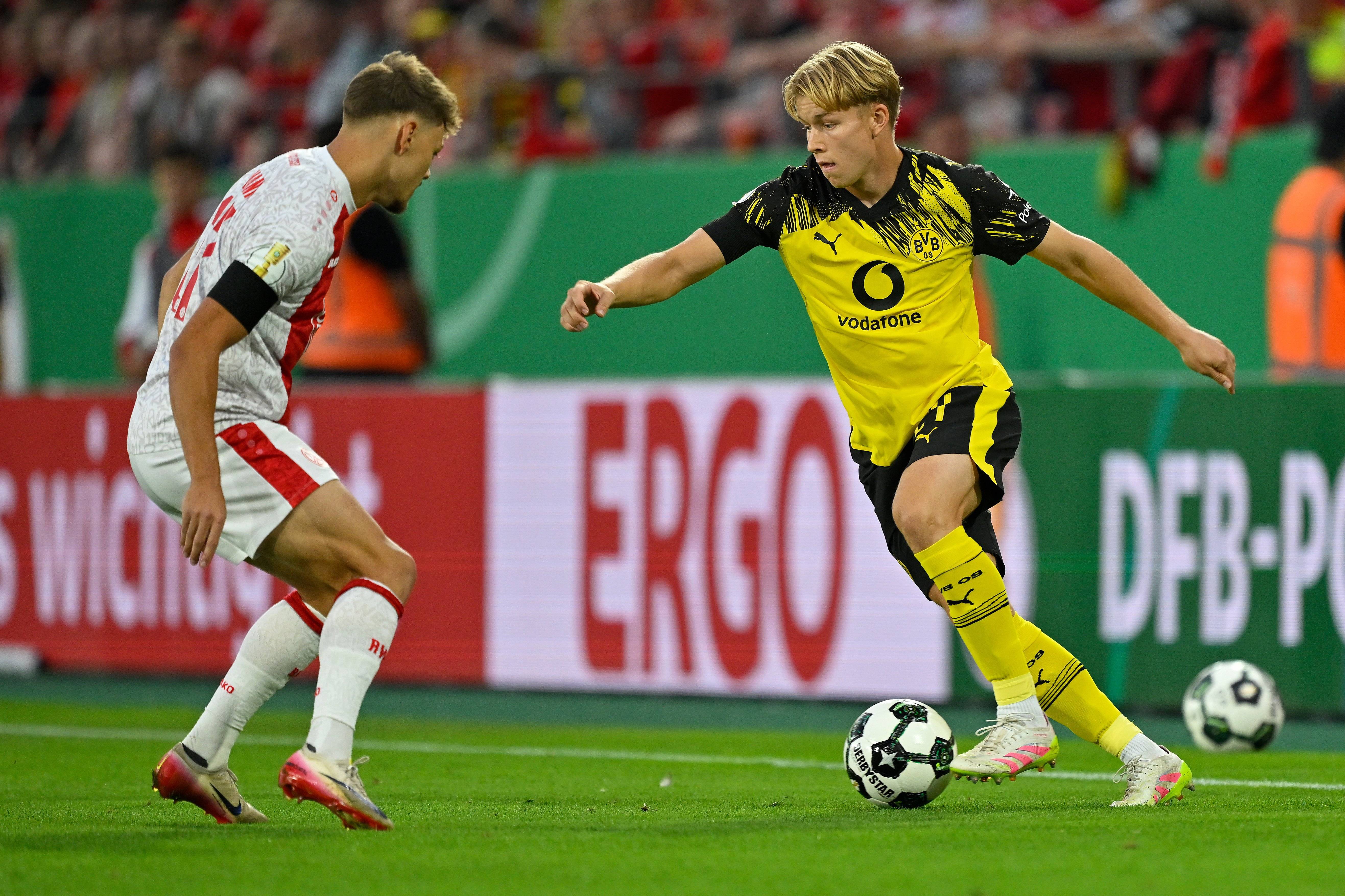 (体育)足球——德国杯:埃森不敌多特蒙德