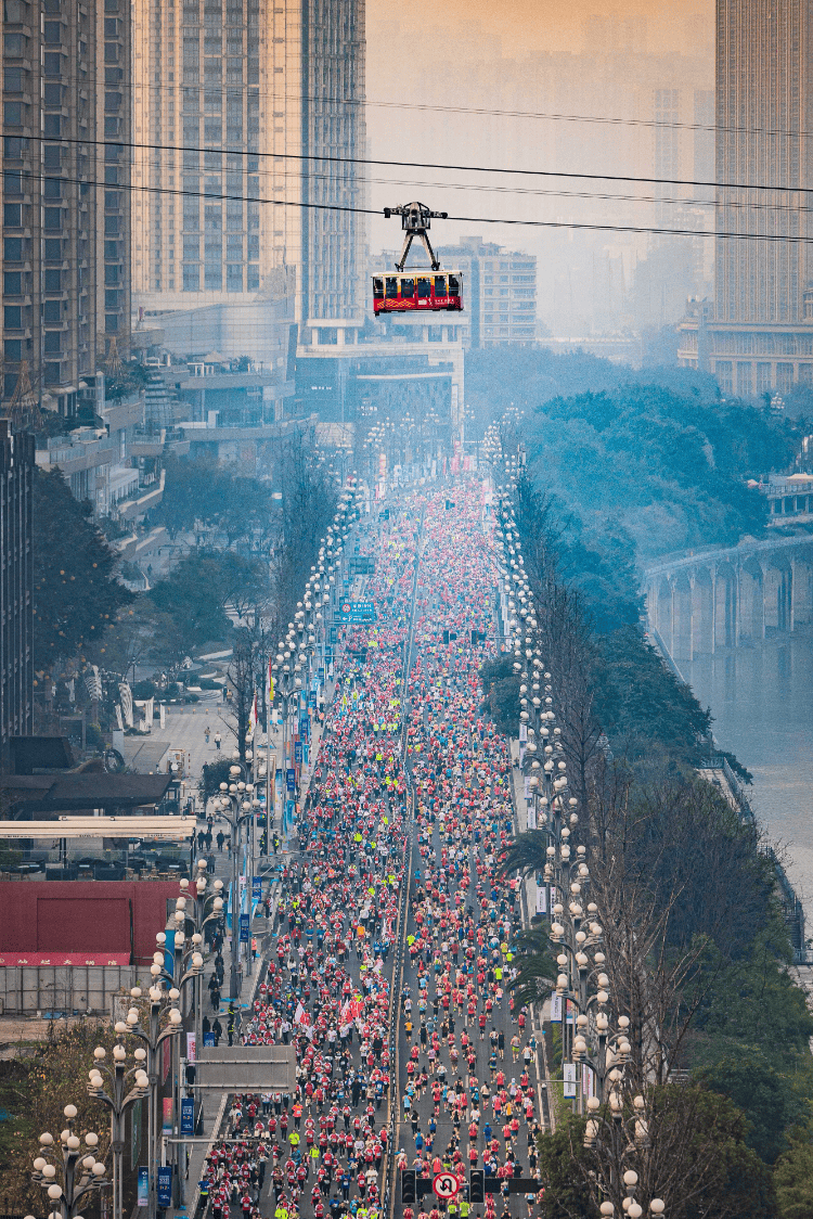 重庆体育力量｜一场马拉松，跑出山城体育发展加速度