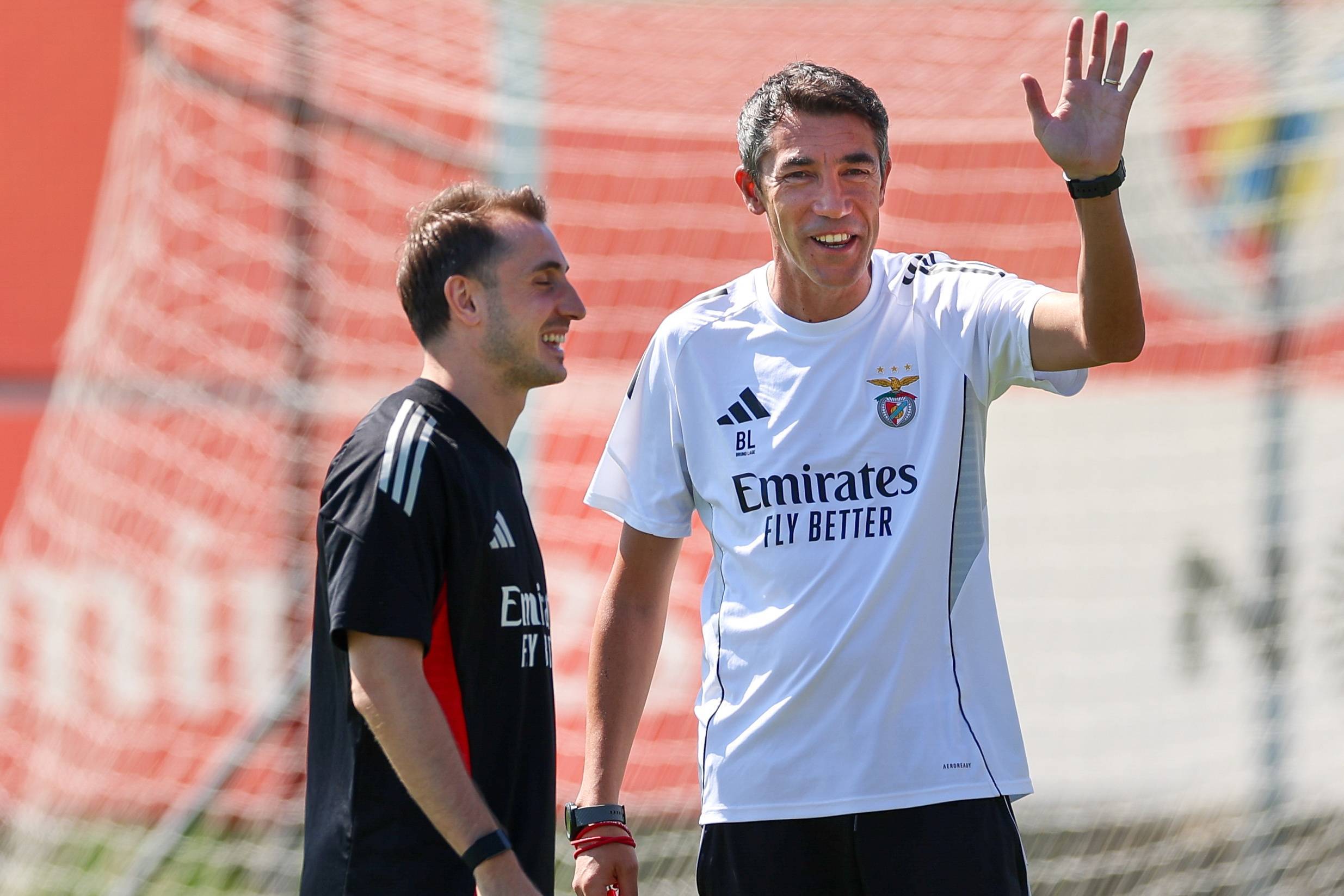 （外代二线）足球——欧冠联赛：本菲卡赛前备战