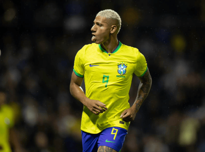 切尔西天才少年倒钩,安切洛蒂神换人,巴西3-0大胜智利