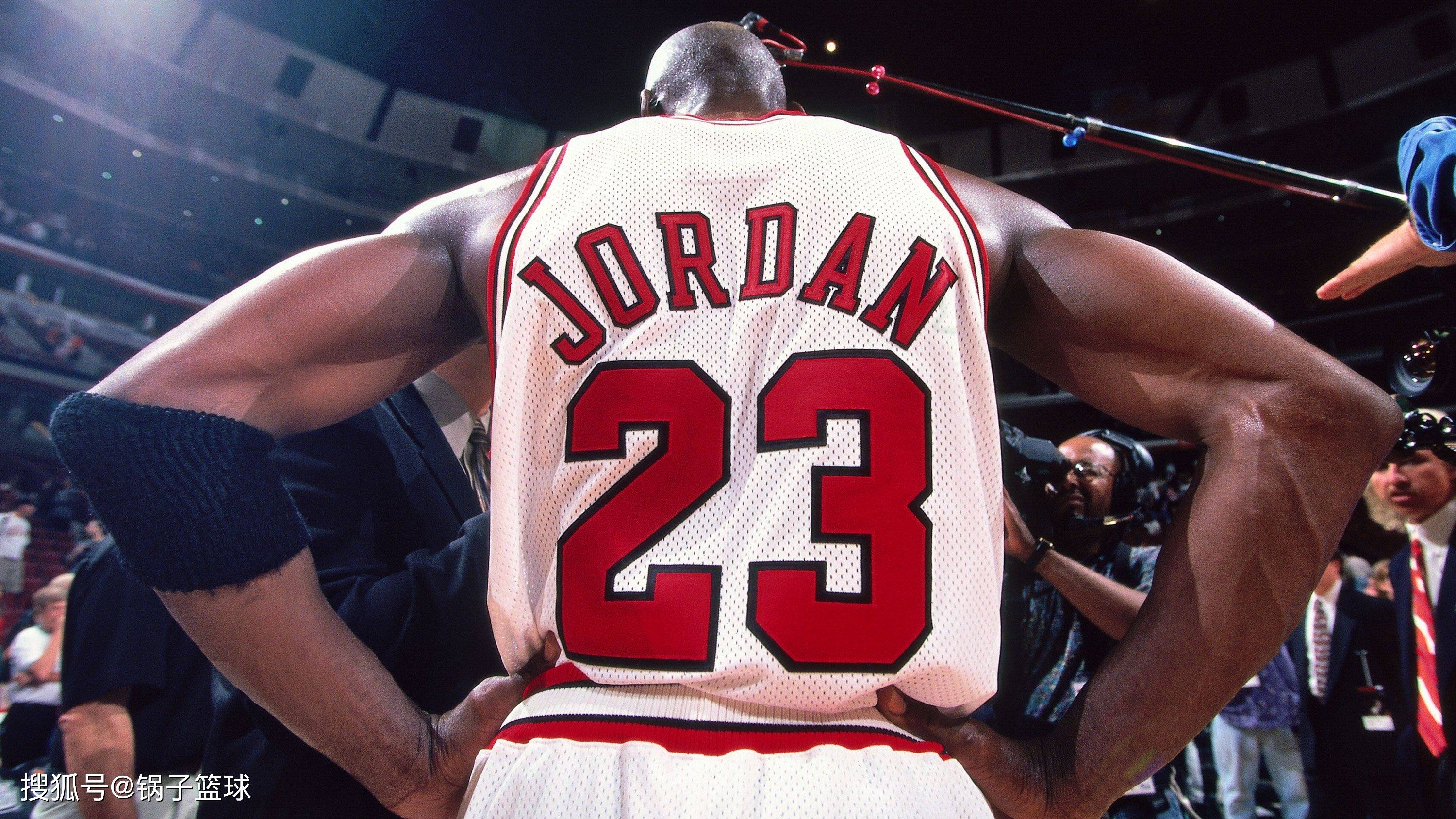 科比第7名!美媒公布NBA历史巨星TOP10:现役仅詹姆斯一人入选