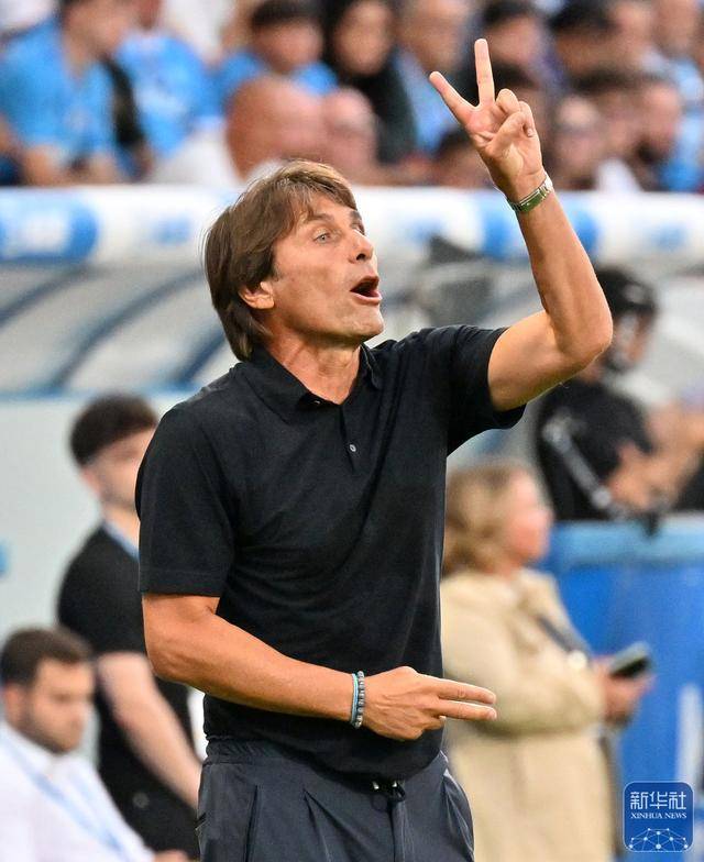 足球丨意甲:那不勒斯胜萨索洛