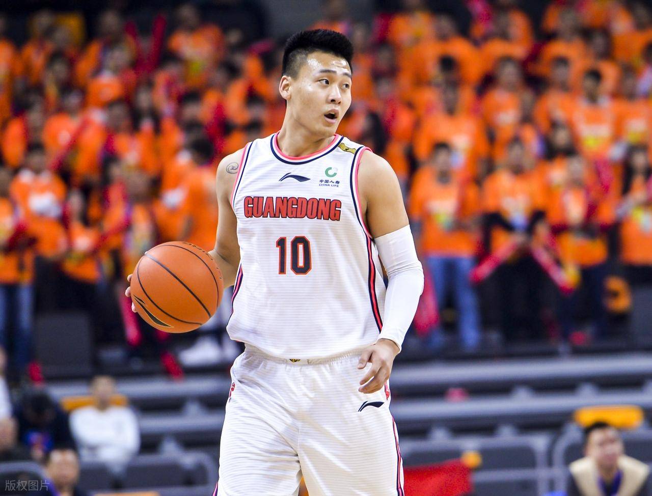 CBA联赛:赵睿加盟北京男篮的“小心思”,其实早就被看穿了!