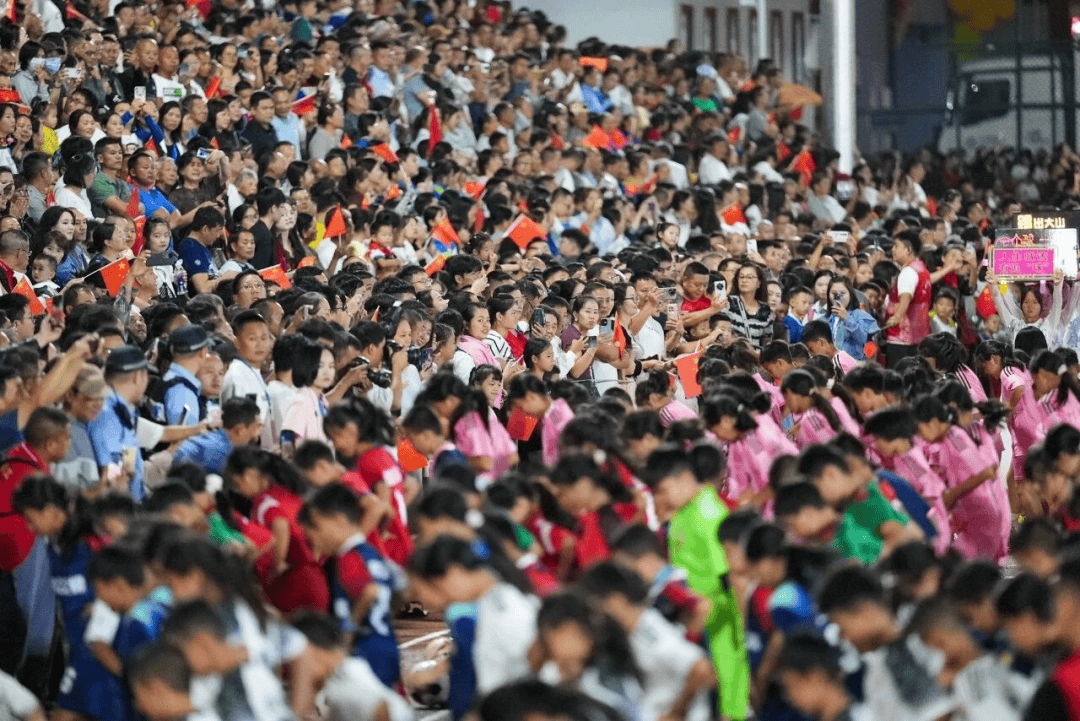 足球报：县县有村超，才是真正的村超